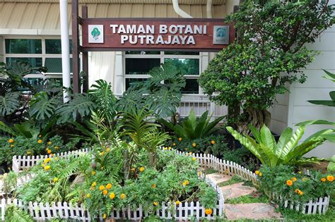 Putrajaya botanical gardens, taman botani, putrajaya, malaysia (4k video). namakucella: TAMAN BOTANI @ PUTRAJAYA