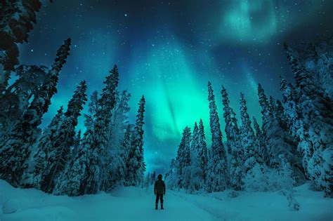 On The Hunt For The Northern Lights — In 2020