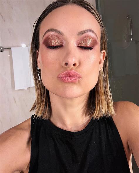 How Olivia Wilde Pulls Off A Paris Fashion Week Makeup Trend In The Real World Vogue