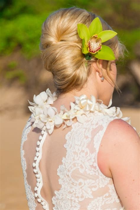 23 Gorgeous Beach Wedding Hairstyles From Real Destination Weddings Destination Wedding Details