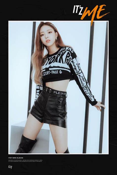 Itzy On Twitter Itzy Teaser Image Yuna 유나 Title Track Wannabe