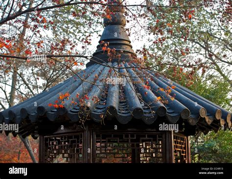 Pagoda Style Roof Stock Photos And Pagoda Style Roof Stock Images Alamy