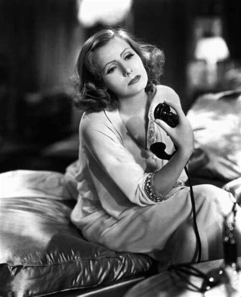 Greta Garbo In Grand Hotel 1932 Hollywood Cinema Hollywood Glamour Classic Hollywood