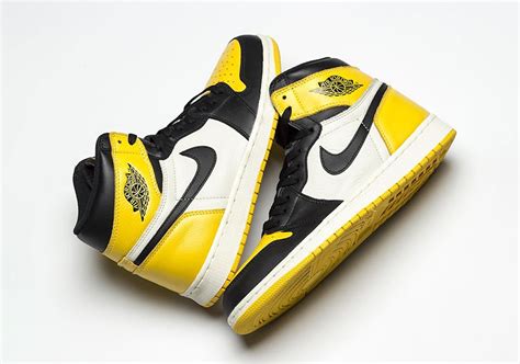 Venta Jordan Retro 1 Amarillas Con Negro En Stock