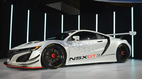 2017 Acura Nsx Gt3 Races Into New York Live Photos And Video