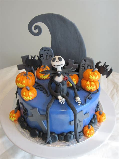 For birthday gift ideas you can delight not just your child but yourself. Nightmare cake | Halloween cakes, Scary cakes, Monster cake