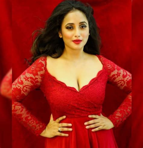 Rani Chatterjee New Look In Red Dress Went Viral रेड ड्रेस में खूबसूरत लग रहीं Rani Chatterjee