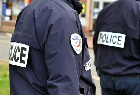 Rennes Un Policier Se Suicide Avec Son Arme De Service Le Journal