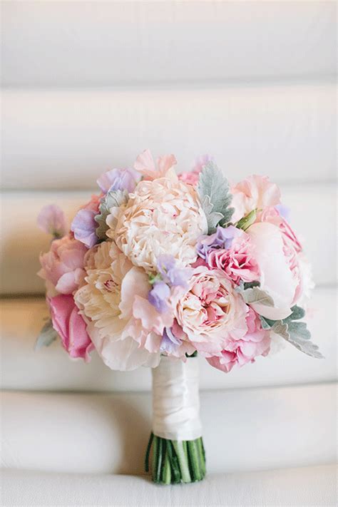 Romantic Bridal Bouquet By Chicago Wedding Florist Life In Bloom Life