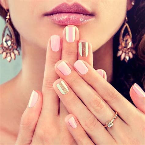 Natural Ombre Dip Nails Achieve The Perfect Gradient Look With These Tips