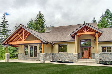 Find 1 story craftsman cottage style designs, modern craftsman homes w/photos & more! Craftsman Ranch House Plan with Photos - Family Home Plans ...