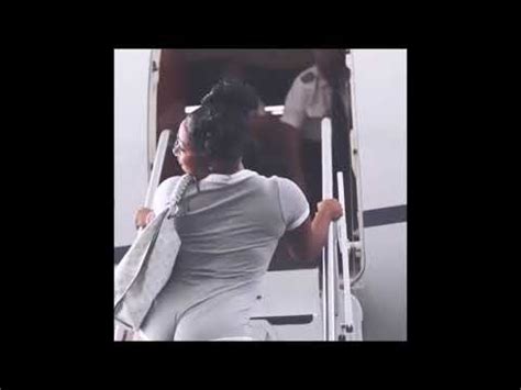 Megan Thee Stallion Twerking While Boarding Private Jet Youtube