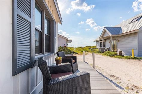 20 Most Charming Beachfront Cottages In Florida For 2024 Trips To