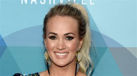 Carrie Underwood Plastic Surgery Dutchstashok