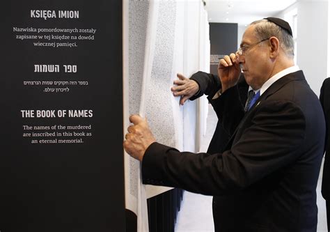 Netanyahu Helps Dedicate Upgraded Holocaust Exhibit At Auschwitz The