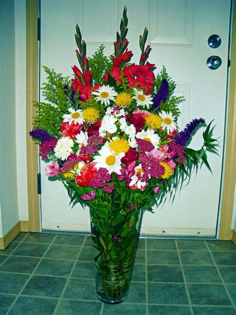 Content updated daily for large bouquet of flowers. Thoughts on Life: Seattles Pike Place Market Flower Bouquets