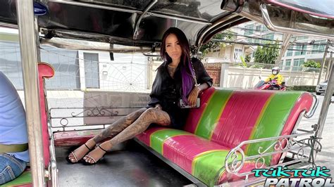 tuktukpatrol on twitter rt gt tuktukpatrol 🚨new scene alert🚨 ♨️hot tattoo babe takes hard 🍆