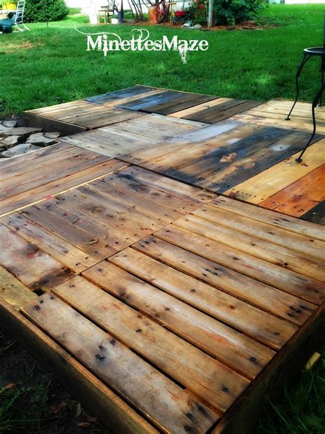 And it was a fun diy project. MinettesMaze: DIY Pallet Deck