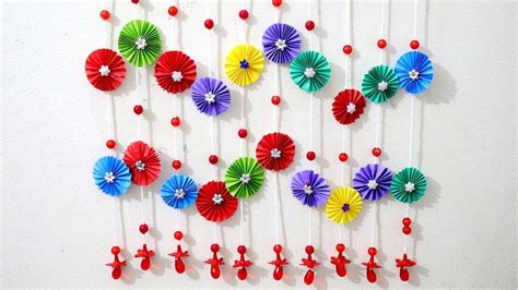 Paper crafts ideas are all about homemade paper crafts, best tricks with paper, arts and craft stuffs. Paper wall hanging ideas - Paper craft ideas for room ...