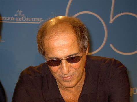 Ansia all'isola dei famosi, la decisione. Adriano Celentano ricoverato in ospedale per un incidente ...