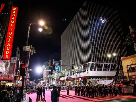 Hollywood Christmas Parade What To Know Before Sundays Event