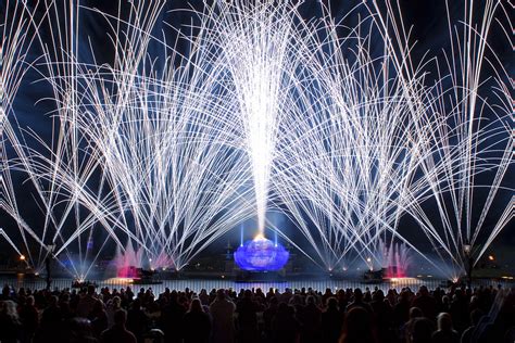 We Go On Walt Disney World Epcot Center Illuminations Re Flickr