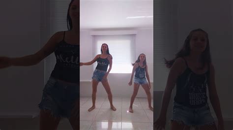 Mãe e filha dançando funk Vai Embrazando YouTube