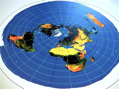 Flat Earth Map 100cm X 100cm Paper Laminated I Love Maps