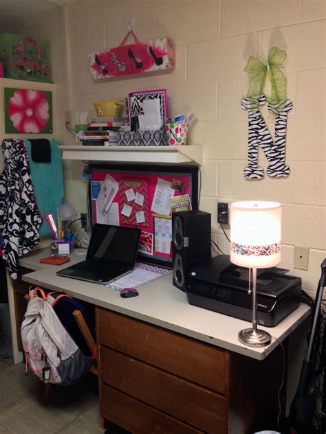 This Is How You Organize A Desk College Dorm Diy College Advice New
