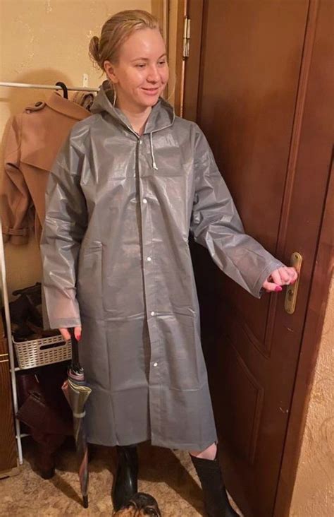 Pin By Bob Bob On Raincoats In Real Rain Wear Raincoat Chef Jackets