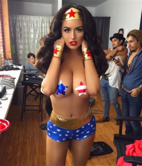 Celebrity Stars Dressed Up As Wonder Woman Who Wore It Better