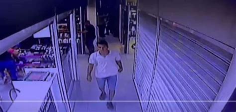 Veja O Momento Em Que Atirador Surpreende Vítima No Shopping Popular Criminoso Foi Identificado
