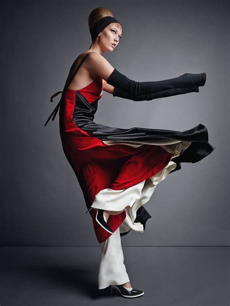 Karlie Kloss - Photoshoot for Vogue Magazine, 2015 • CelebMafia