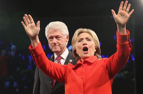 Watch Bill Clinton Responds As Heckler Calls Him Rapist
