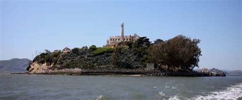 Scary Alcatraz Stories The Notoriously Haunted Island Prison