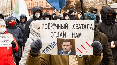 В Хабаровске журналистку освещавшую протесты оштрафовали из за показанной в прямом эфире