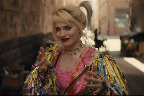 Birds Of Prey Trailer Margot Robbies Harley Quinn Moves On From Joker