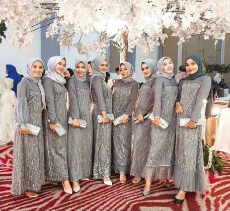 Ide Busana Bridesmaid Hijab Beserta Harganya