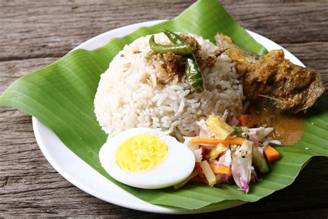 So a list of malaysian food to try is bound to be unlike any other. 10 Awesomely delicious Malaysian food You must try - Sweet ...