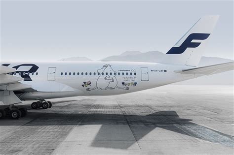 Muumit Seikkailevat Kahden Finnairin A350 Koneen Kyljessä Matkaviikko