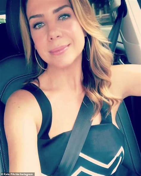 Kate Ritchie Flaunts Her Trim Figure In A Bright Swimsuit Daily Mail