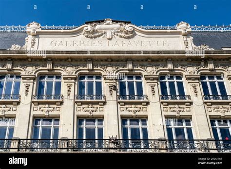 Galeries Lafayette Dijon Burgundy France Stock Photo Alamy