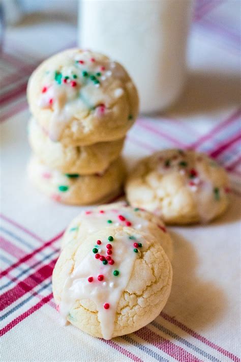 It couldn't be any more perfect~. Christmas Cream Cheese Cookies are going to be your new ...