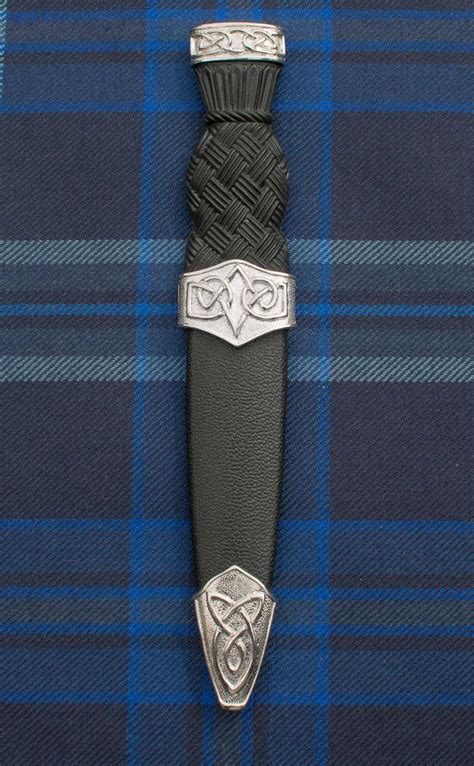 celtic knot sgian dubh sgian dubhs kilts and highlandwear products clan by scotweb