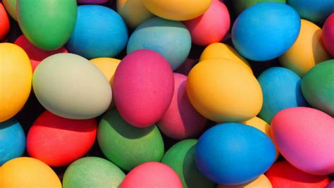How To Color Easter Eggs Using All Natural Ingredients