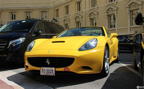 The itself is the popular one for making the design like that and so this kind of car also is popular because of same reason. Ferrari California - 14 augustus 2019 - Autogespot