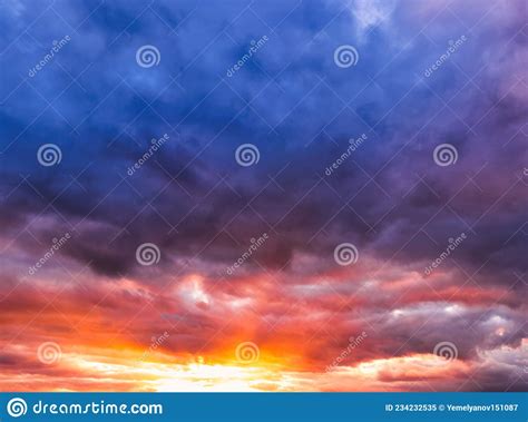 Dramatic Cloudy Sky At Sunset Or Sunrise Stock Image Image Of Sunray