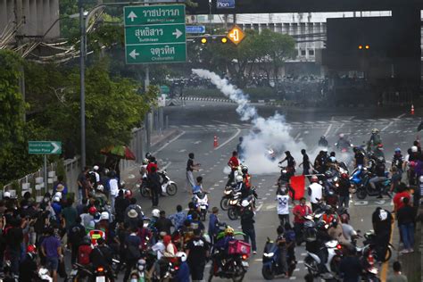 Massed Bangkok Police Fire Rubber Bullets At Hundreds Of Protesters
