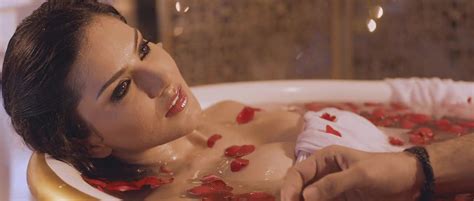 Nude Video Celebs Sunny Leone Sexy Ragini Mms 2 2014