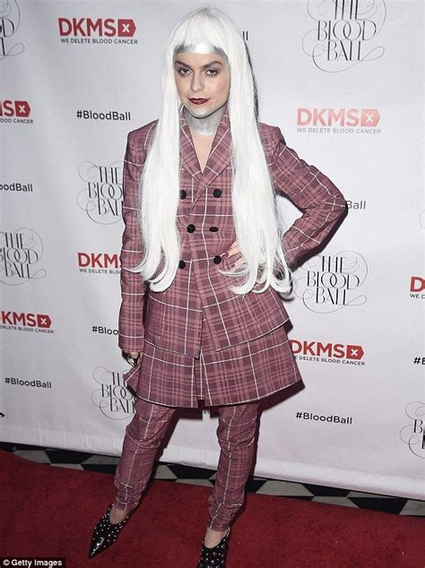 Taryn Manning Wears Long Platinum Blonde Wig To Costume Benefit In Nyc